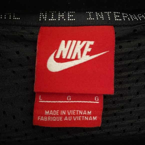 Nike International Windrunner - Picture 2 of 4